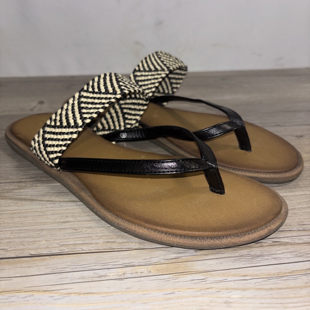 Women's 9 Skechers Luxe Foam Cali Flip Flop Sandals Woven Black Chevron Strap